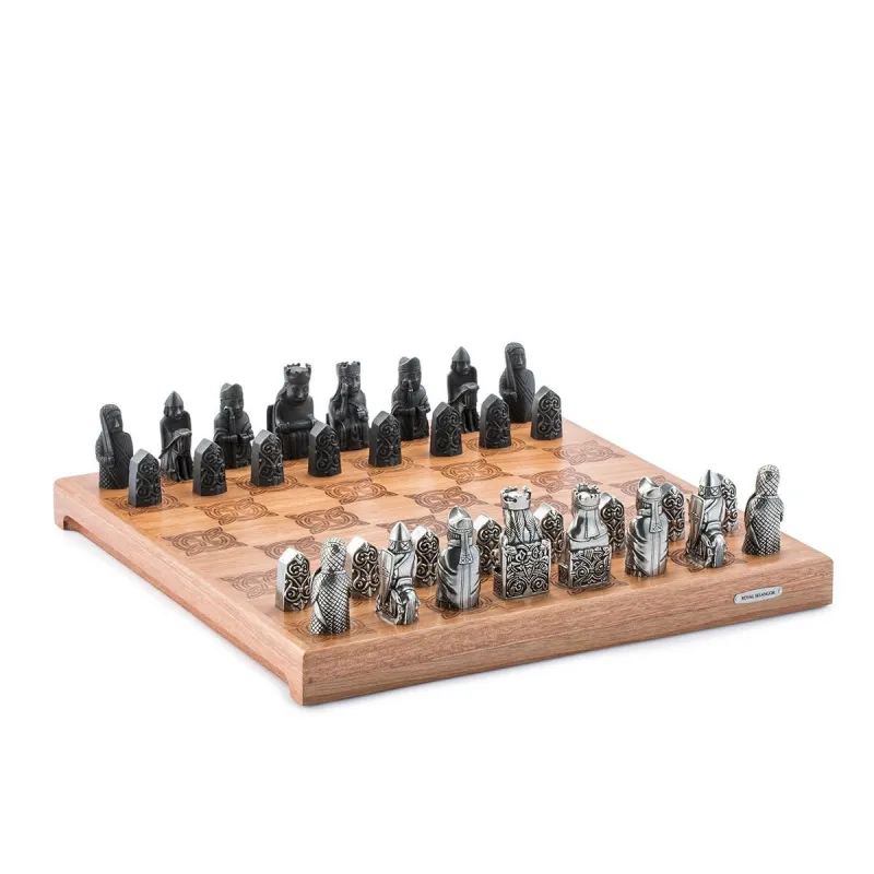 Chess Set Lewis BM II