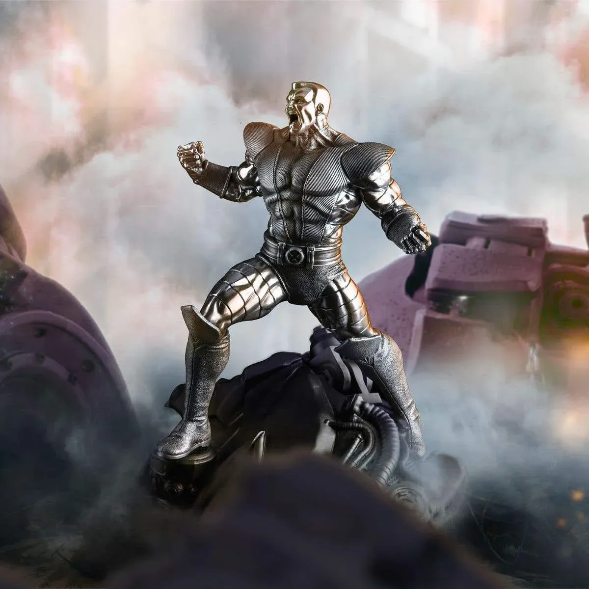 Limited Edition Colossus Victorious Figurine, bilde 9